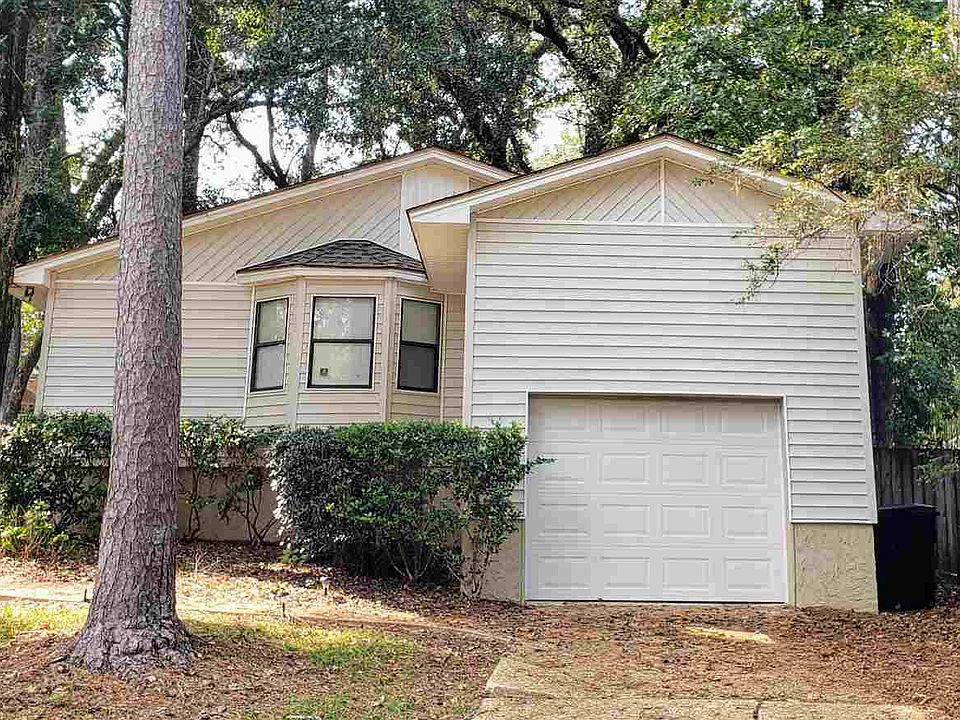 1st image of 4468 Bay Shore Cir