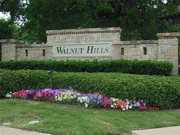 3rd image of 1901 Walnut Hills Ln