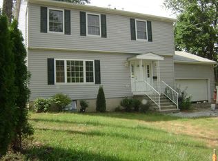 40 Kathwood Rd, White Plains, NY 10607