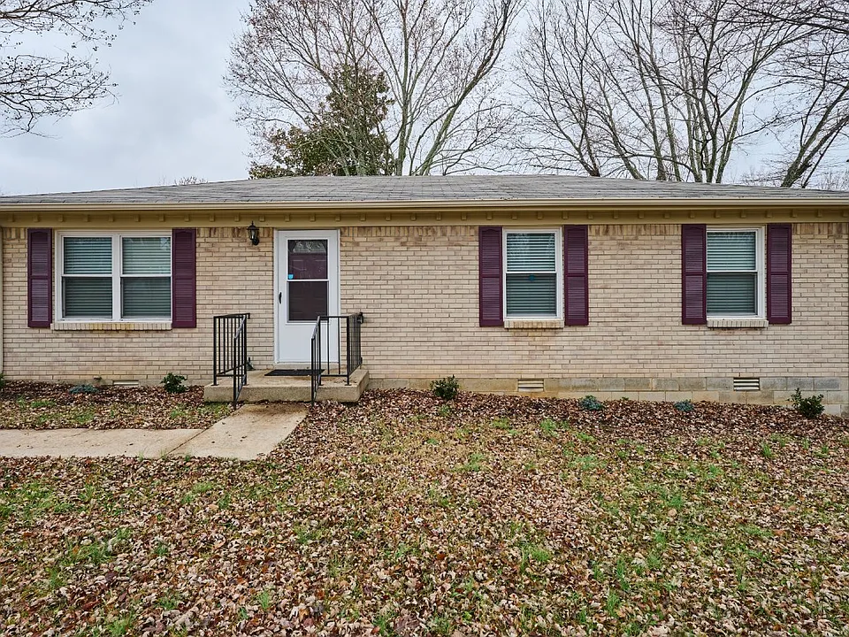 1713 Meadowbrook Dr