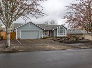 2363 SW Howard Dr, McMinnville, OR 97128