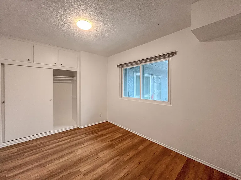 3315 W 104th St — Photo 22