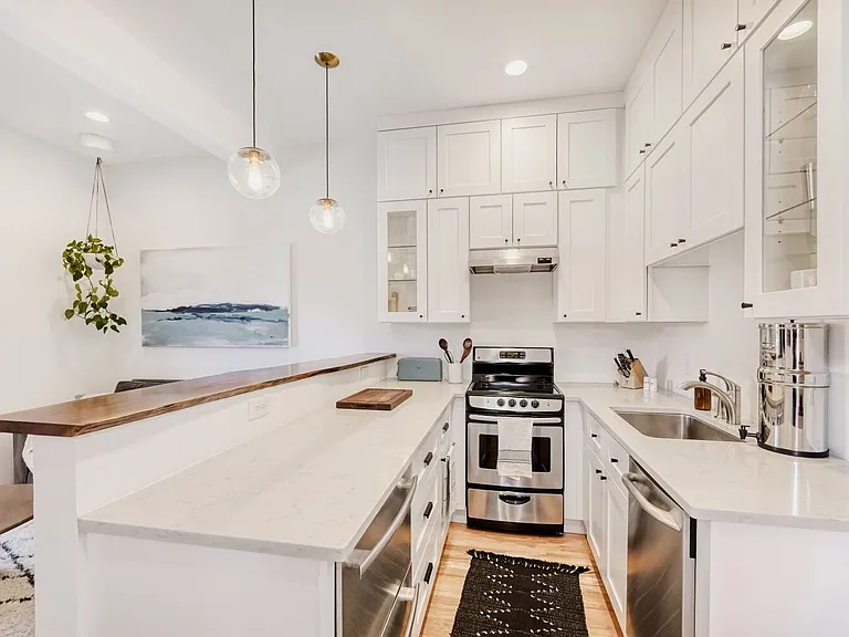 1237 Elder Ave #5 — Photo 4