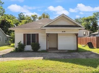 608 N Adelaide St, Terrell, TX 75160