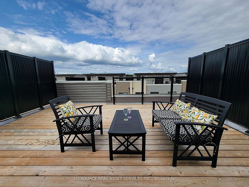 Mississauga Townhouse for rent - 2 Bedrooms — photo 8