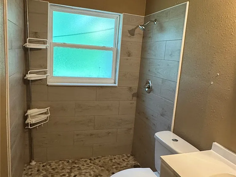 722 Sherwood Ave — Photo 17