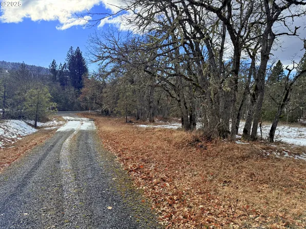 Centerville Hwy, Lyle, WA 98635