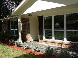 2534 Riata Ln, Houston, TX 77043