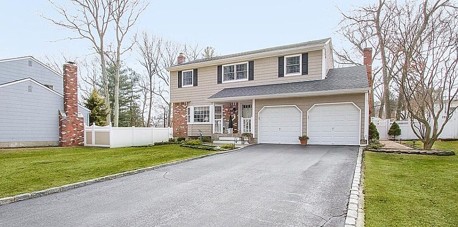 2nd image of 8 Alberta Ct