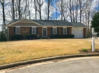 110 Heidinger Dr, Cary, NC 27511