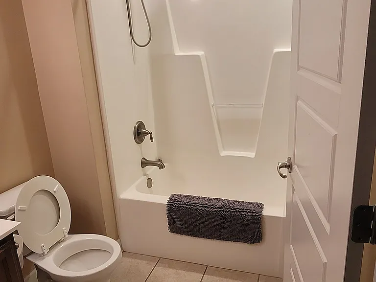 100 Grangers Ct — Photo 27