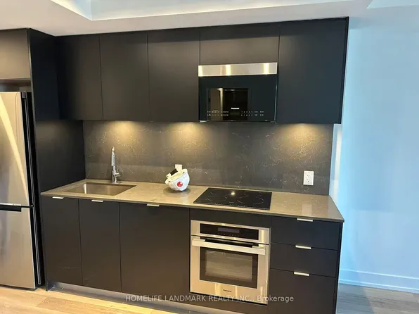 9 Clegg Rd #1012, Markham, ON L6G 0B4