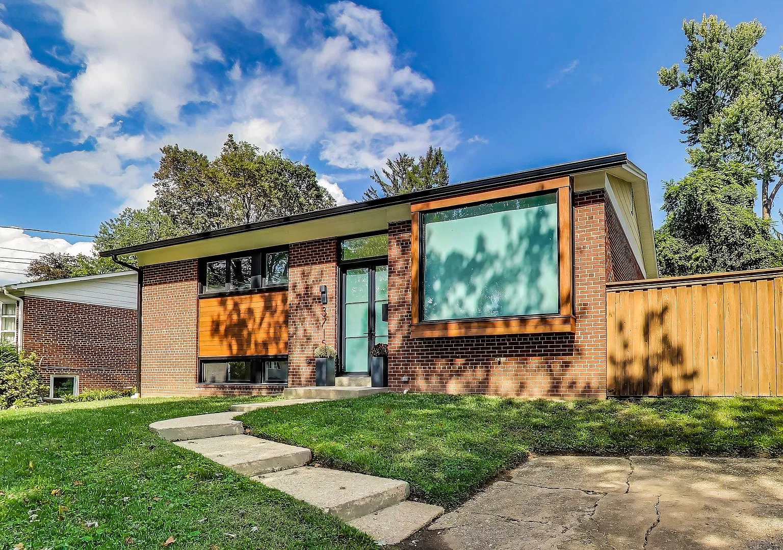 Coming Soon - Large 5 Bed + 3 Ba Sf Home In Kensington Md — Photo 1