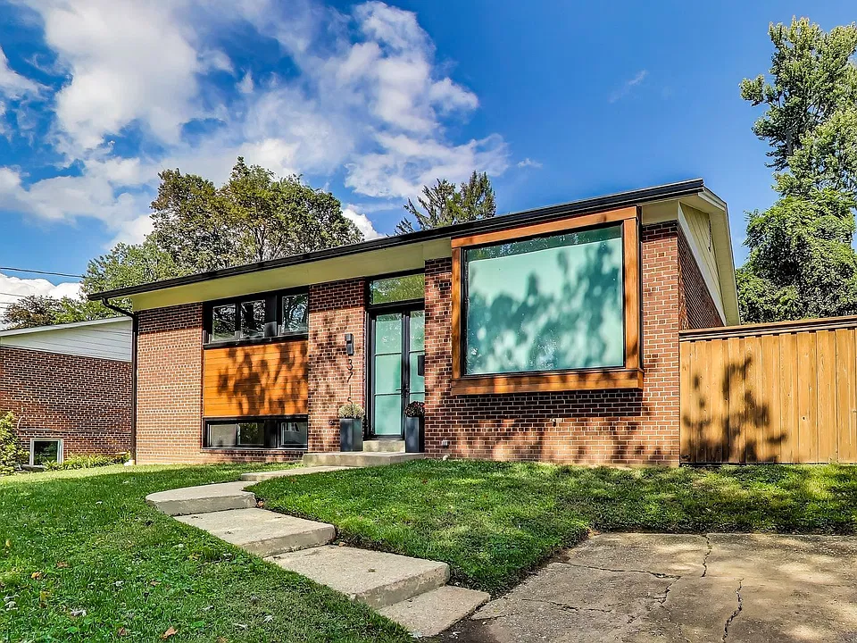 3715 Astoria Rd