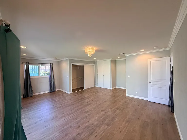 5656 Garypark Ave — Photo 9
