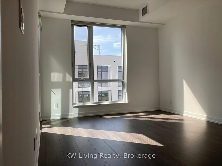 8 Beverley Glen Blvd #611 — Photo 17