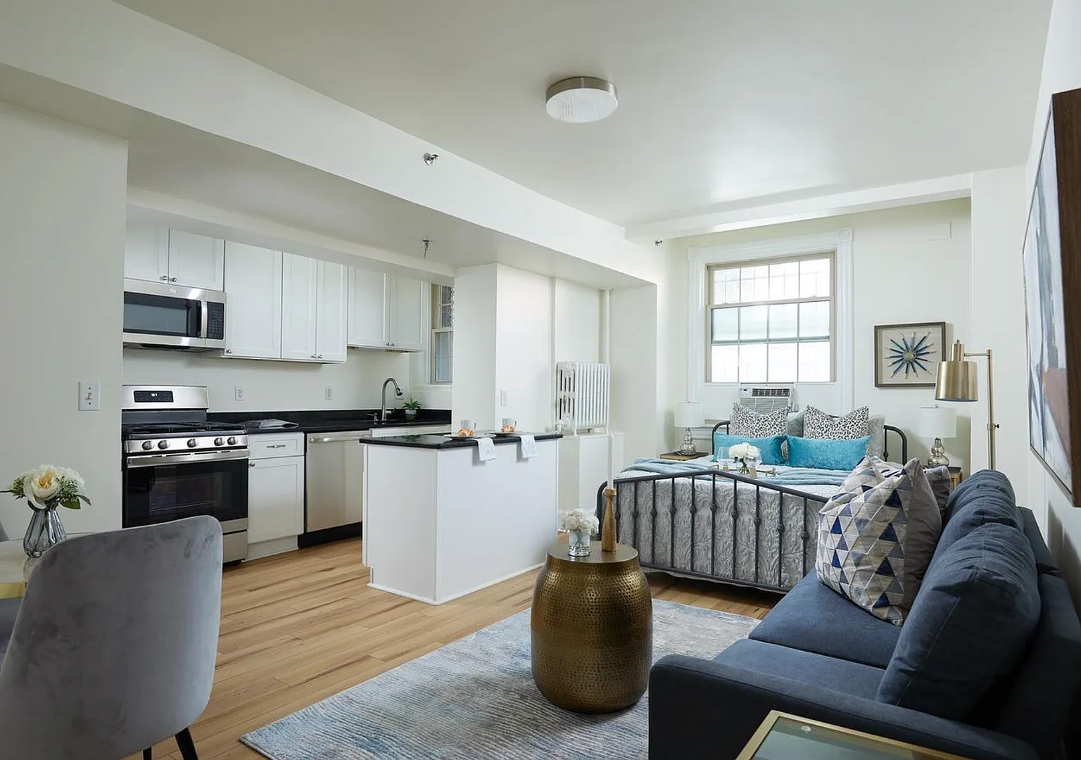 Cozy Studio Steps from Meridian Hill Park! — Photo 1