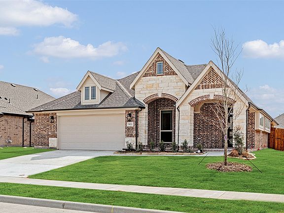 2nd image of 901 Split Oak Ln