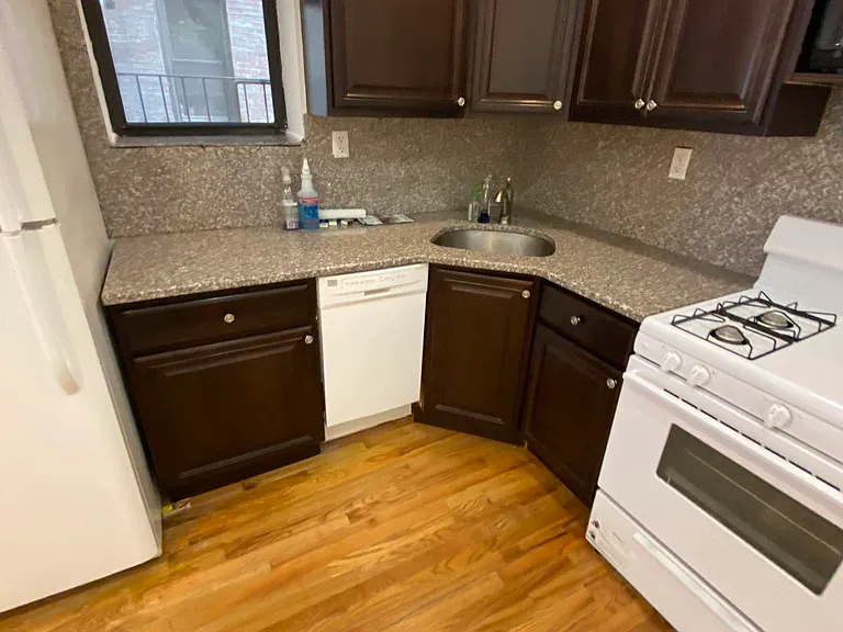 113 W 106th St #3A — Photo 11