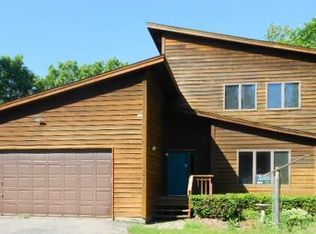 1140 102nd St E, Inver Grove Heights, MN 55077