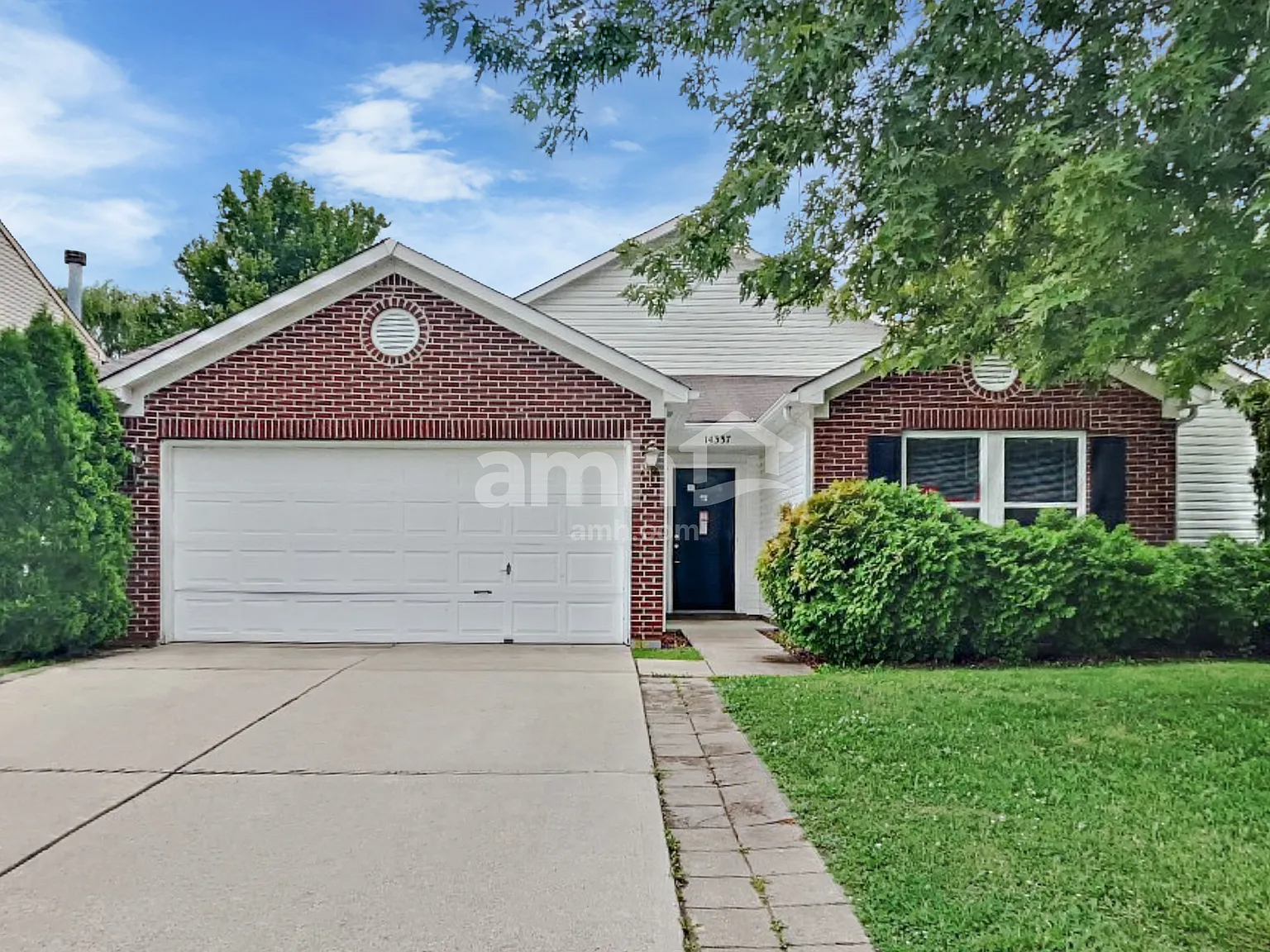3 bed, 2.0 bath, 1793 sqft, $2,160 — Photo 1