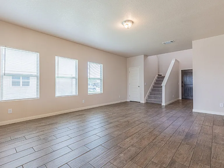 746 Farmers Dell — Photo 8