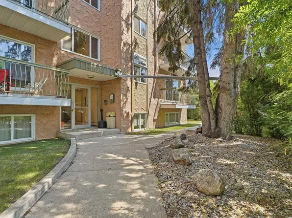 4732 S 54th St #401, Red Deer, AB T4N 2G3