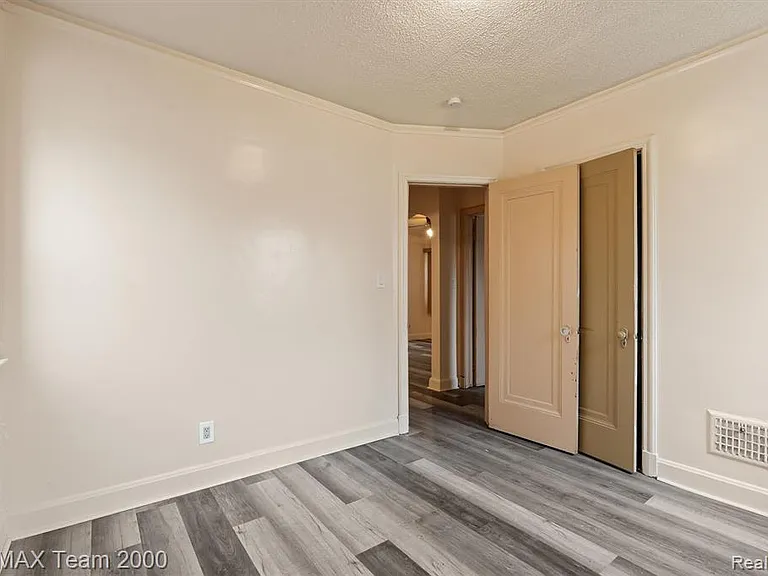 7444 Kendal St — Photo 14