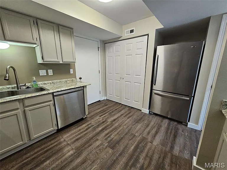 17097 Sandalwood Creek Dr — Photo 9