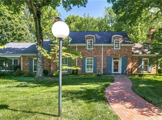 1805 Nottingham Rd, Greensboro, NC 27408