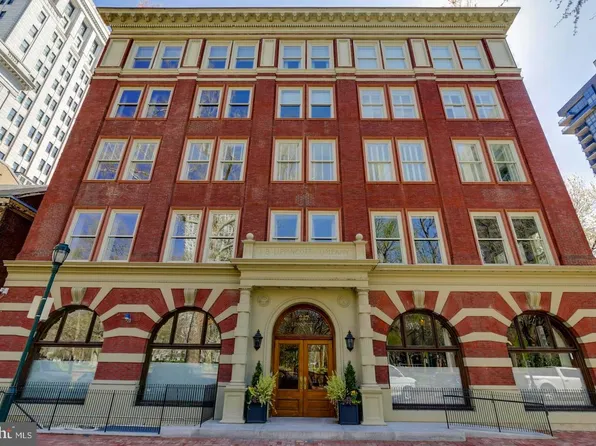 227 S 6th St APT 5NE, Philadelphia, PA 19106