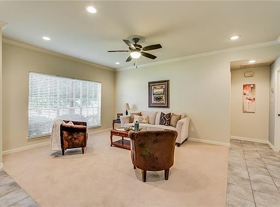 2nd image of 4413 Bellaire Dr S APT 107S