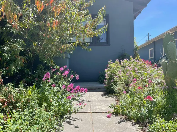 2304 Derby St, Berkeley, CA 94705