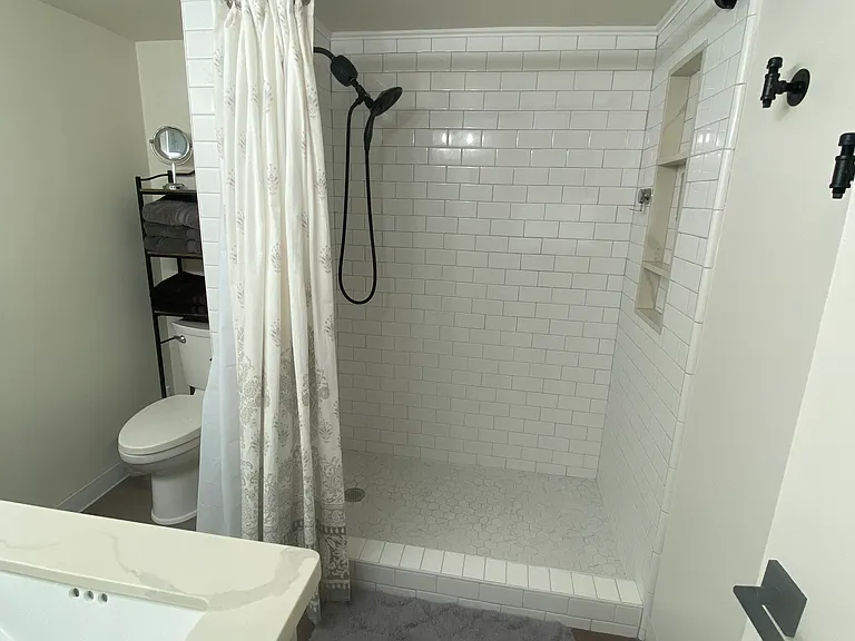 2825 S King St #2202-2 — Photo 20