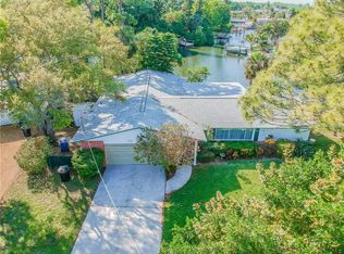 4785 Butterfly Pl NE, Saint Petersburg, FL 33703