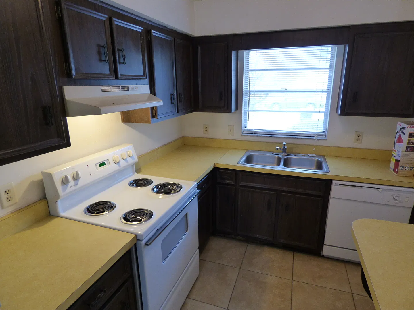 2 BR / 2 BA Duplex In Apopka — Photo 4
