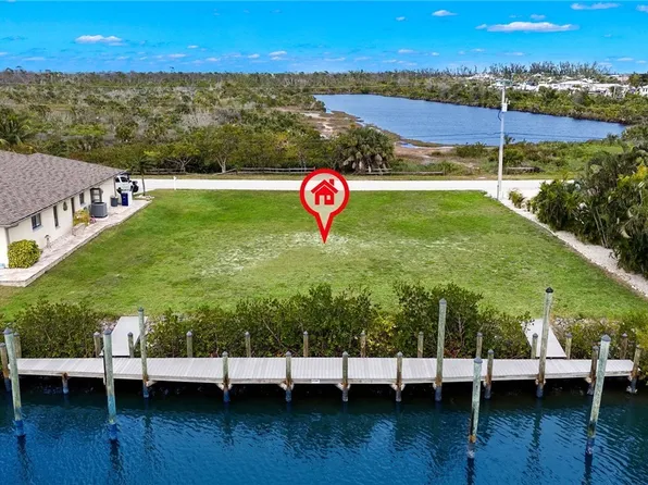 3831 Galt Island Ave, Saint James City, FL 33956