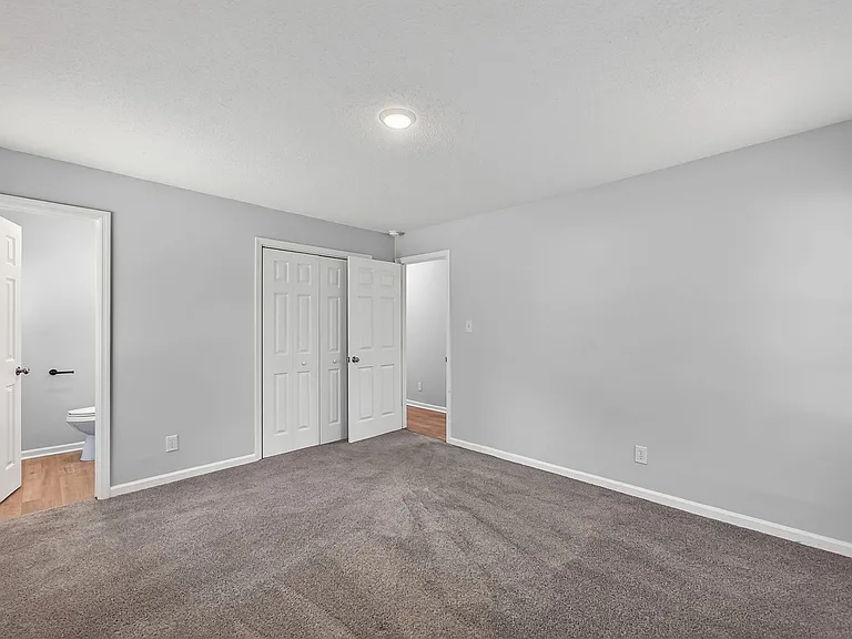 2527 Country Club Rd — Photo 13