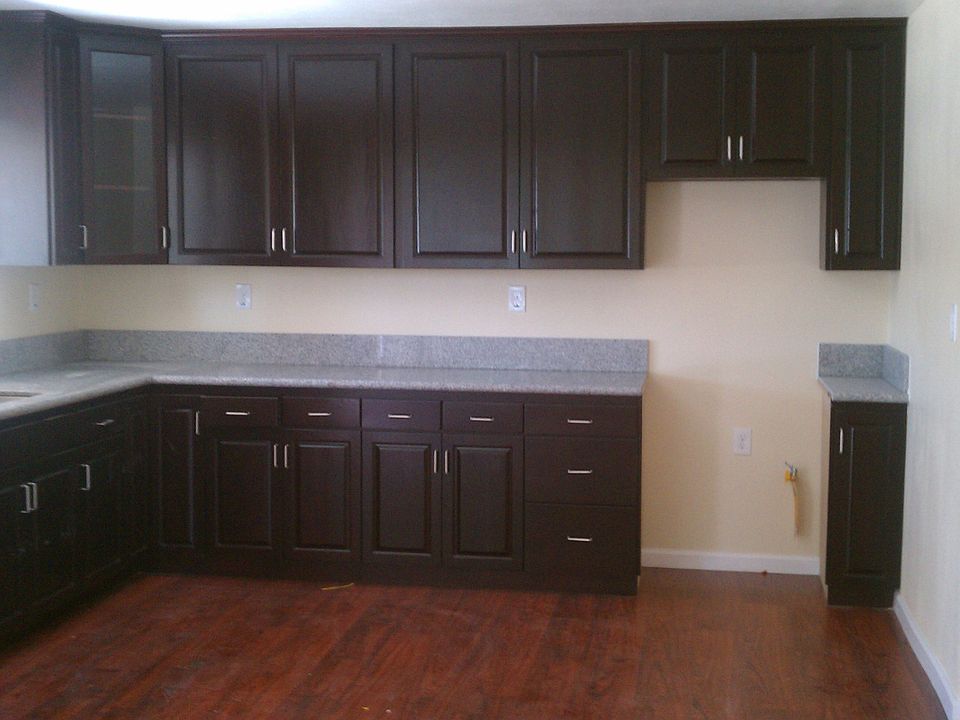1st image of 833 W 95th St