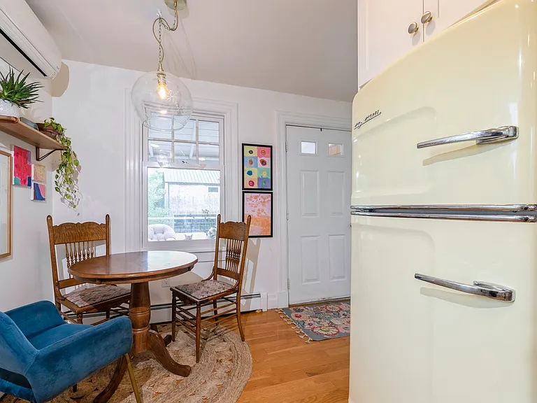 17 S Geneva Ct — Photo 15
