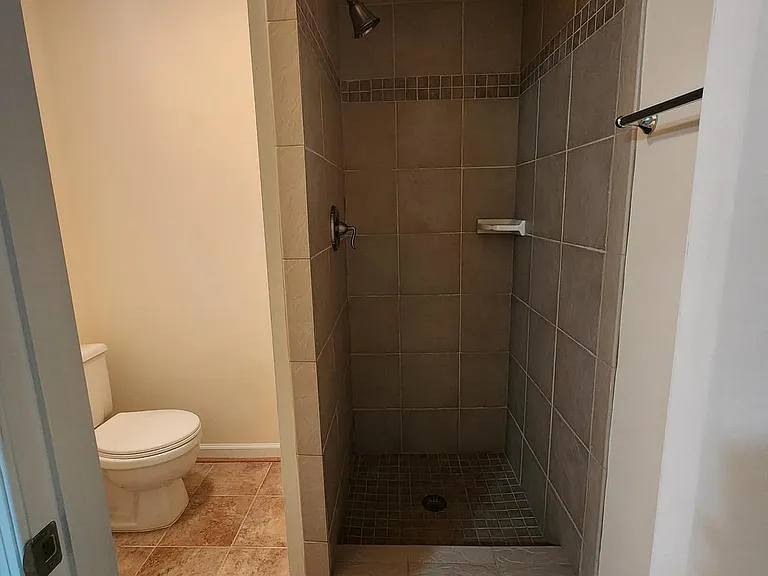 7766 Black Horse Ct — Photo 31