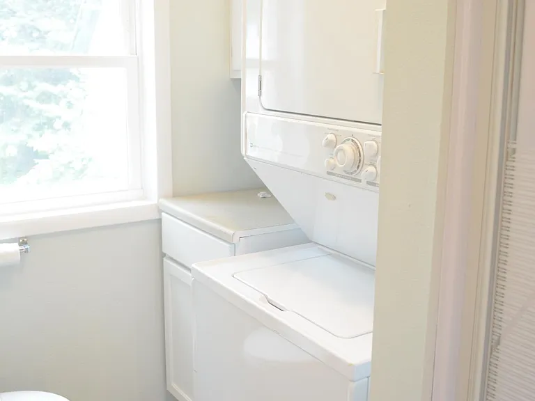 117 E Church St — Photo 9