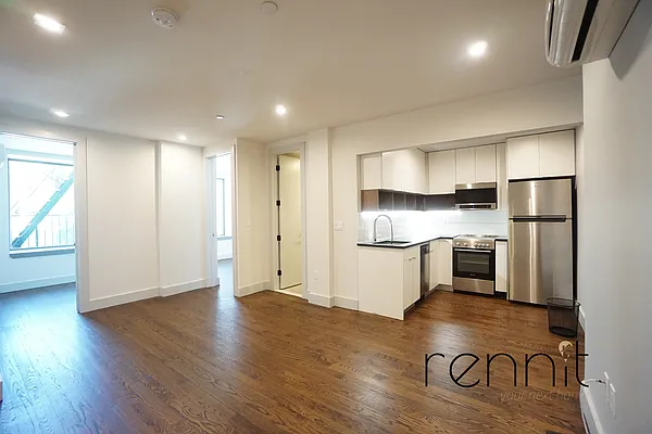 Rented by Rennit Inc. | media 21