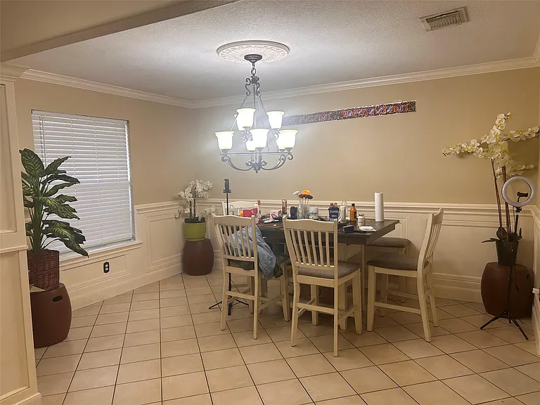 7811 Fall Glen Dr — Photo 3