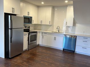 24 S Hidden Spring Clos NW, Calgary, AB T3A5K1