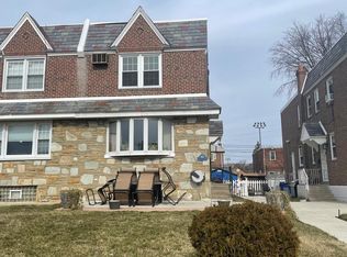 903 Friendship St, Philadelphia, PA 19111