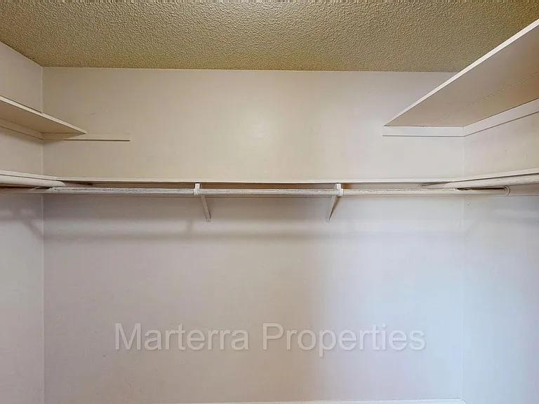 119 Morristown Ln — Photo 12