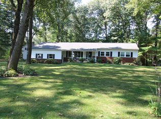 10 Casablanca Ct, Clifton Park, NY