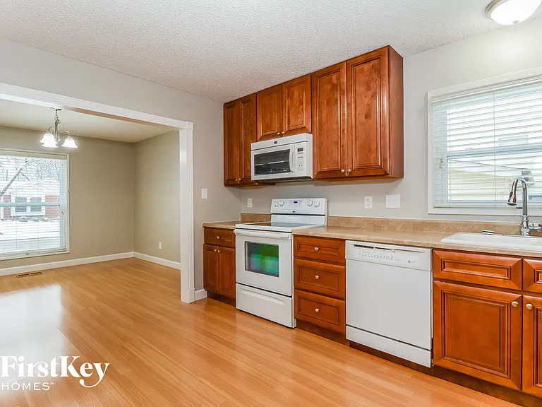 15721 Hill House Rd — Photo 6