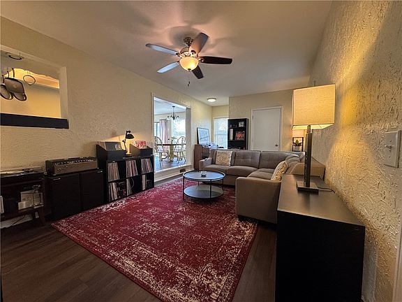 3rd image of 1 Ruswarp Ln